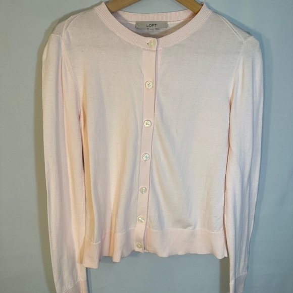 Loft Pink Knit Cotton Long Sleeve Front Pearlized Buttons Sweater Cardigan M - Picture 2 of 7